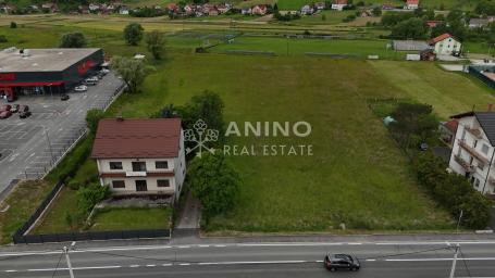 Investicija: Kuća + zemljište 6.683 m², mogućnost prenamjene – Pregrada