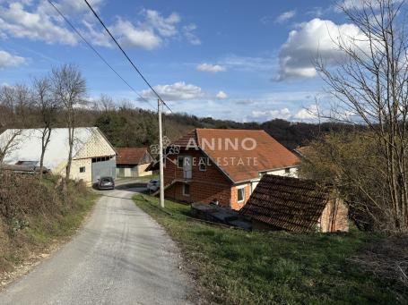 Kuća s gospodarskim objektima i vinogradom u okolici Krapine – 70.000 €