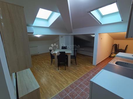 Novi Banovci, centar, 47 m2