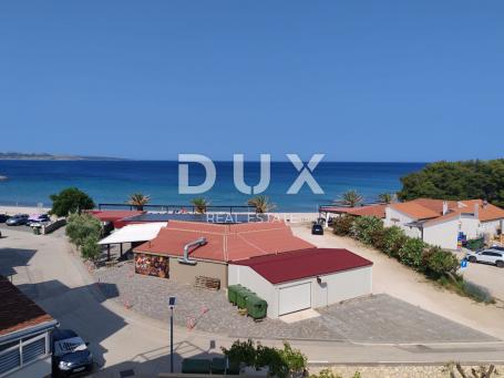 THE ISLAND OF PAG, POVLJANA - A beautiful apartment in Povljana, one step from the beach with a terr