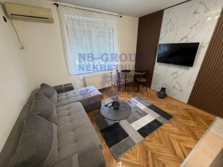 Nameštena i renovirana garsonjera na Grbavici