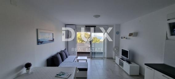 NOVI VINODOLSKI, POVILE - Dva apartmana 300 metara od mora