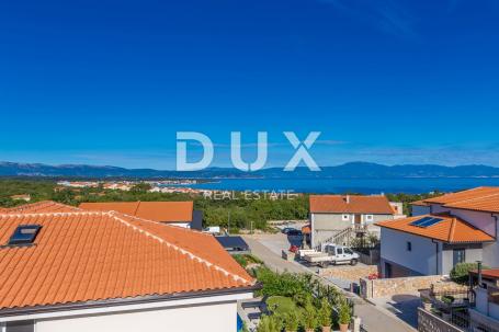 OTOK KRK, okolica Malinske - Dvoetažni apartman s panoramskim pogledom na more