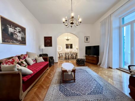 OPATIJA, CENTAR - Gospodski stan na prestižnoj lokaciji