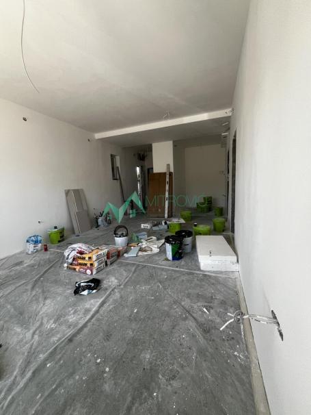 Prodaje se trosoban stan na Klisi moguća kupovina putem stambenog kredita 
