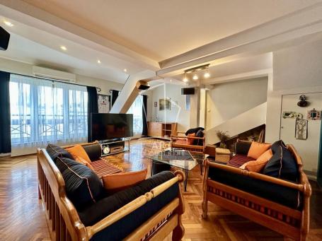 Zemun, 22. oktobra, mereno 116m2 ID#10625