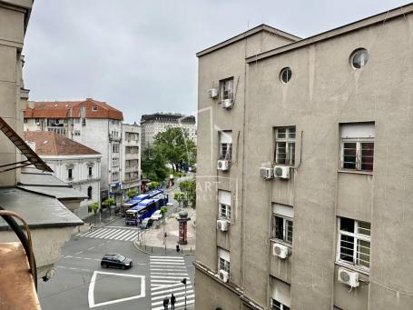 Trg Republike, uknjižen, odlična investicija ID#10851