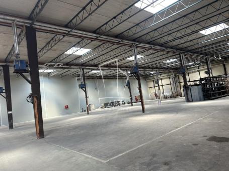 Poslovni prostor, Batajnica, 1200m2 ID#11192