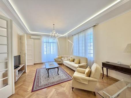 Odličan salonac u centru grada ID#12607
