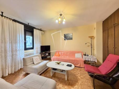 Golf naselje, Blagoja Parovića, mereno 80m2 ID#13357