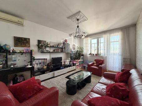 Renoviran, trosoban duplex na Karaburmi ID#13539