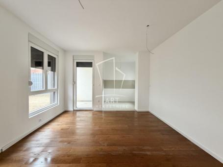 Surčin, novogradnja, mereno 60m2 ID#14723