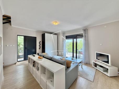 Kompletno opremljena kuća ID#15008