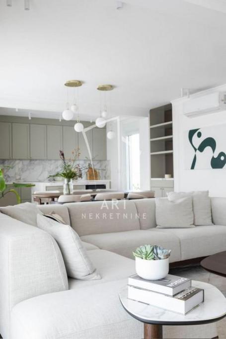 Ekskluzivan penthouse 175 m2 ID#15038