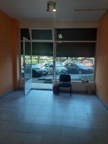Voždovac, izdaje se lokal, 20m2 ID#15124