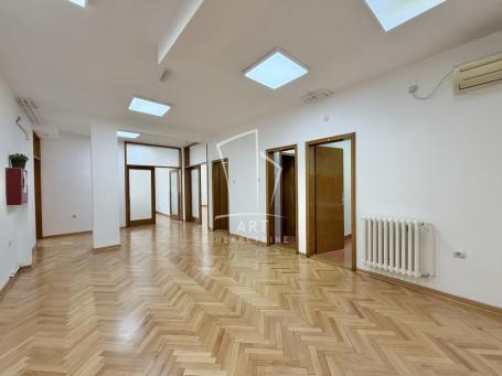 Izuzetan prostor u centralnoj gradskoj zoni ID#15309