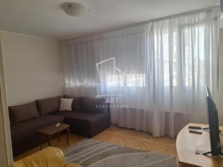 Studentski trg, Gospodar Jovanova, 45m2 ID#15532