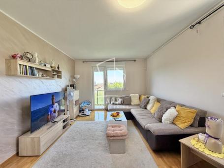 Kanarevo brdo,  73m2 + 3m2 terasa ID#15589