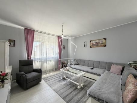 Kuća sa poslovnim prostorom ID#15714