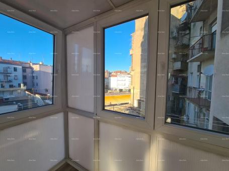 Wohnung Pula – renovierte Zwei-Zimmer-Wohnung im Zentrum, 72,83 m²