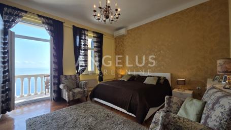 Opatija, Ičići - dugoročni najam stana u vili na moru, 140m2
