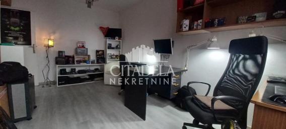 Železnik - Darinke Radović ID#2201