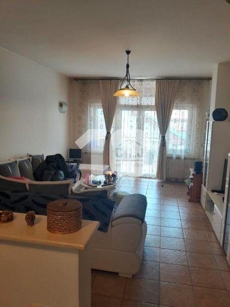 Učiteljsko naselje, 2 kuće, 277m2 i 57m2 + garaža, 3,3 ara ID#1594