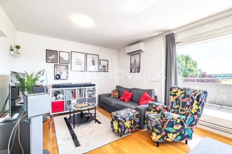 Sveta Nedelja, Hoto vile, dvosoban stan s terasom i parkirnim mjestom, 57.69 m²