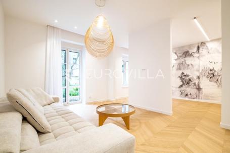 Zagreb, Masarykova, luksuznan dvosoban stan 52 m²