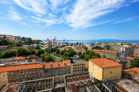 Rijeka, Belveder, četverosoban stan 108,38 m² uz Park Hosta, mir i zelenilo