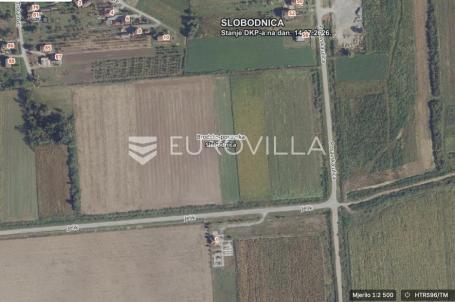 Slobodnica, građevinsko zemljište 9034 m²