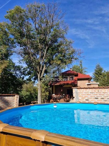 Lux, renovirana kuća, 1.5 km od Paunovog Brega ID#6760