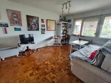 Odličan porodičan 3.5 stan ID#7382