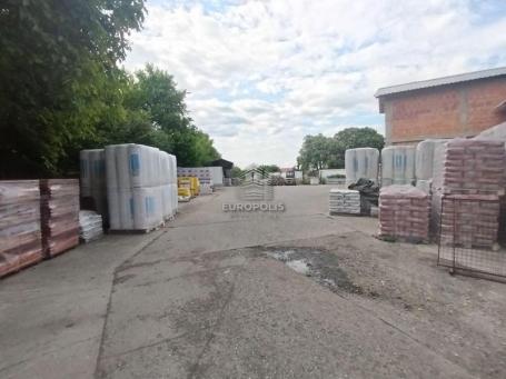 Građevinsko zemljište  61a+poslovni prostor 500m2 ID#7688