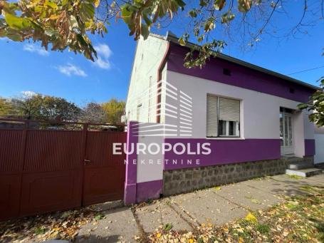 Kuća 160m² u centru Stare Pazove ID#8616