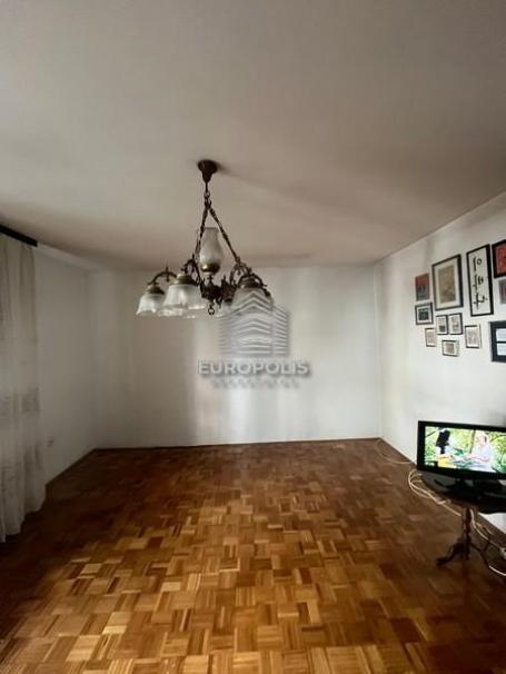 Odličan raspored, 4.0 stan kod Karađorđevog parka ID#9225