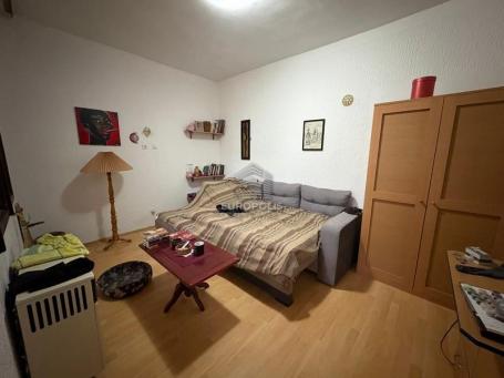 Kuća u centru Nove Pazove ID#9260