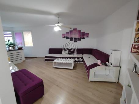 Na prodaju renoviran 3.0 stan u Zemunu ID#9410