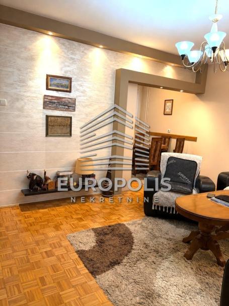 Sređen porodični stan u centru Borče ID#9550
