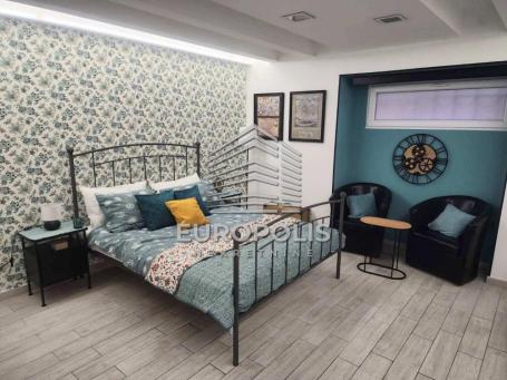 Atelje 212, 25m2, uknjižen, renoviran ID#9558