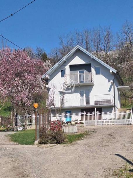 Kuća u mirnom i prirodnom okruženju–Mala Moštanica ID#9586
