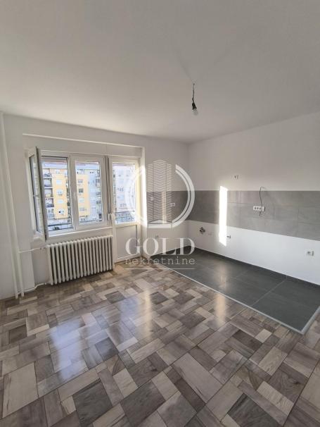 Prodaje se 2.5 stan: Novi Sad-Grbavica: 52.00m2, 175000 eur ID#11638