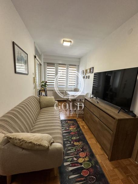 PRODAJA - JEDNOIPOSOBAN - 40M2 - BULEVAR OSLOBODJENJA ID#12149