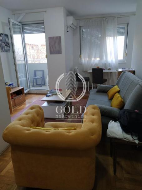 Prodaje se 2.0 stan: Grbavica-Novi Sad: 44.00m2 ID#12280