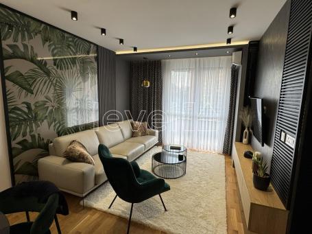 NOVI SAD - SAJAM - 64.00 m2