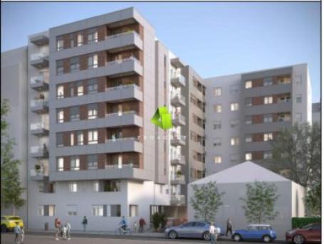 Kvalitetan nov trosoban stan sa PDV-om u centru ID#7591