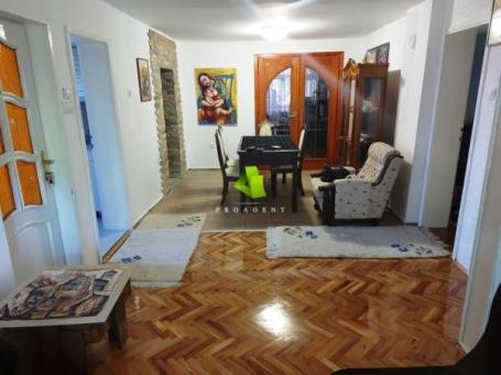 Dvoiposoban stan u kući na Paliluli ID#8170