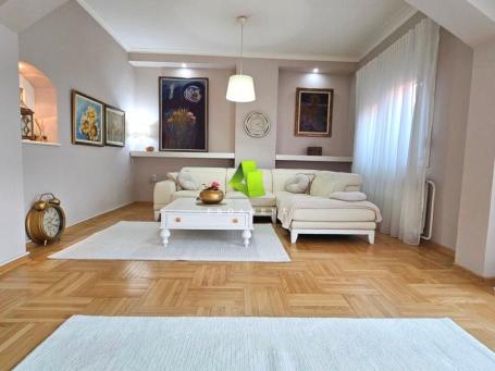 Jedinstvena ponuda-luksuzna kuća u strogom centru ID#8221
