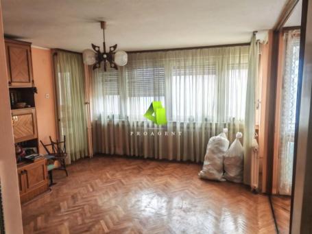 Četvorosoban stan na atraktivnoj lokaciji kod Doma zdravlja ID#8528