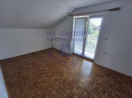 Adice. Na prodaju spratna porodična kuća površine 110 m². 